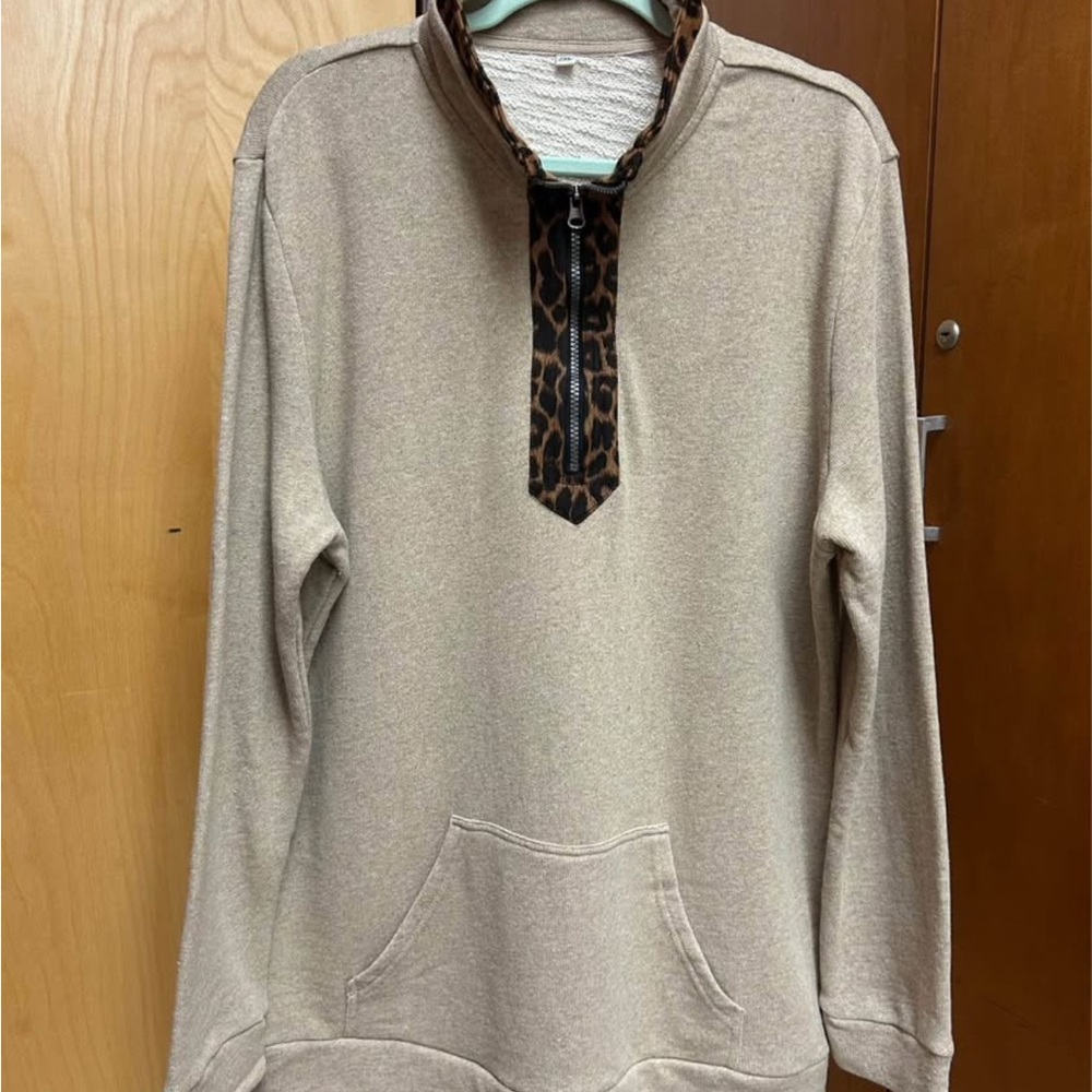 NWOT Beige Pullover with Leopard Print Accent 3/4 Zip Size XXL